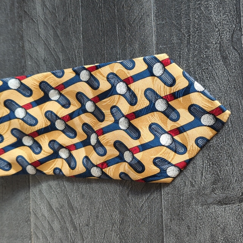 Barry Wells Mens Neck Tie Silk  Perfect Putt Golf Theme USA